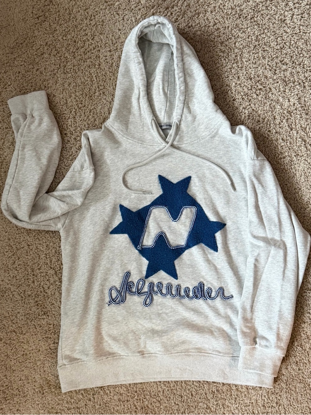 Aelfric Eden Light Gray Hoodie with Navy Star Patch